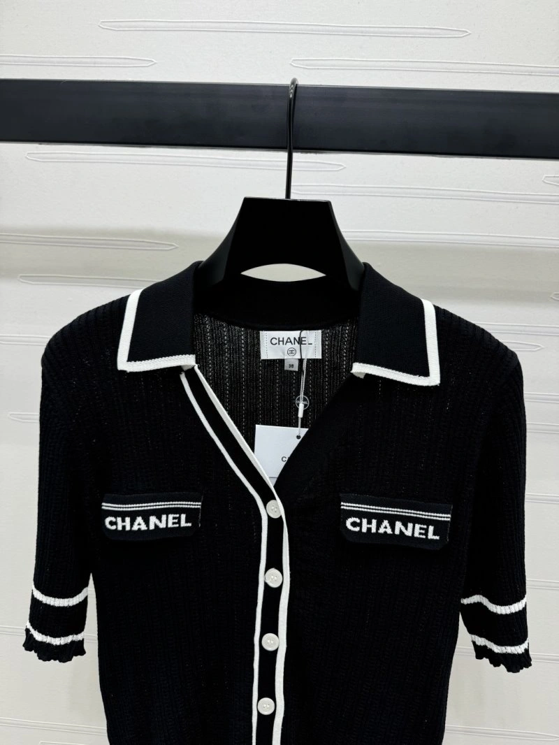 Chanel T-Shirts Neat 108740