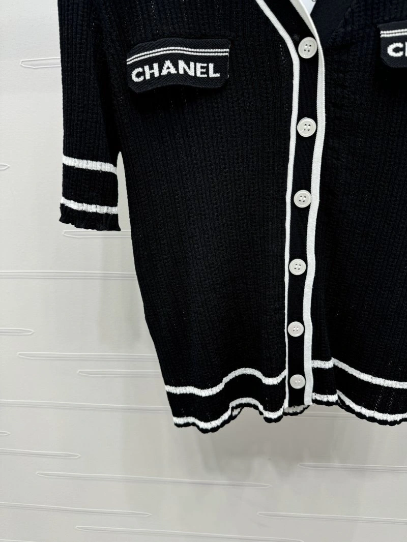 Chanel T-Shirts Neat 108740