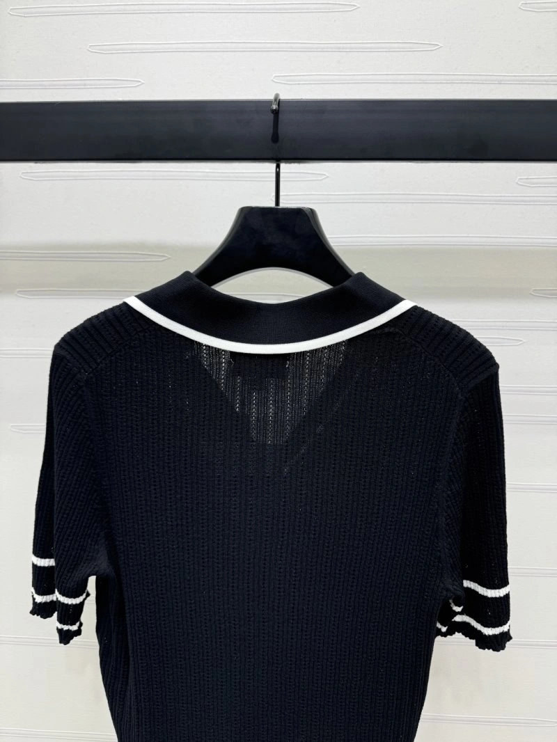 Chanel T-Shirts Neat 108740
