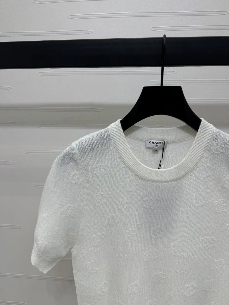 Bold Chanel T-Shirts 108733