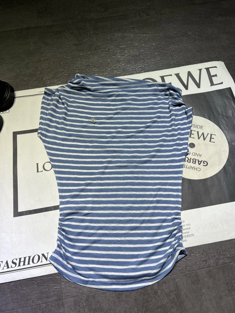 Trendsetting Chanel T-Shirts 108699