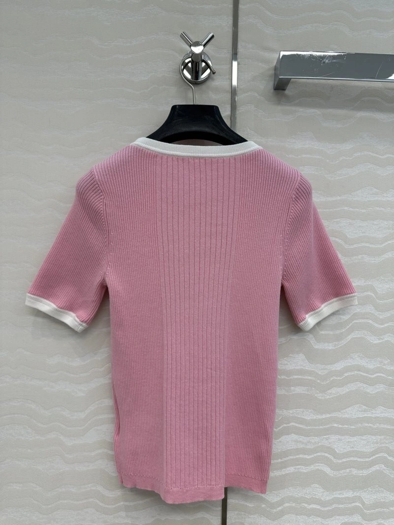 Youthful Chanel T-Shirts 108695