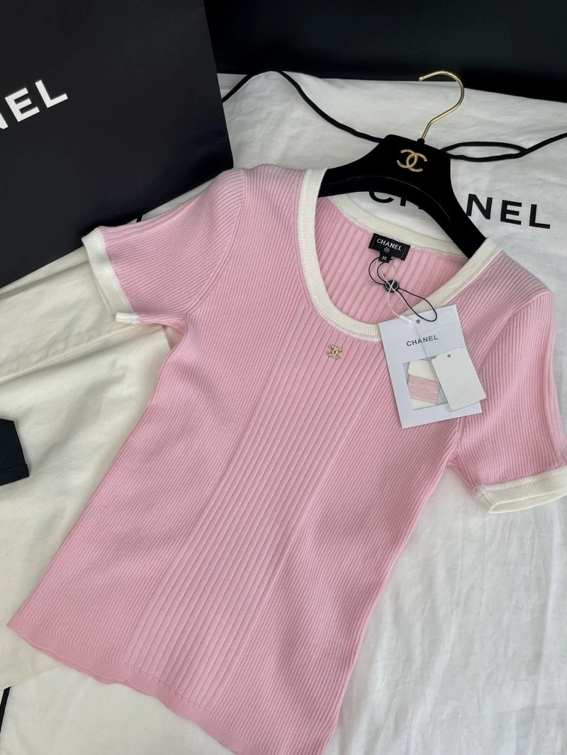 Chanel T-Shirts Minimalist 108669