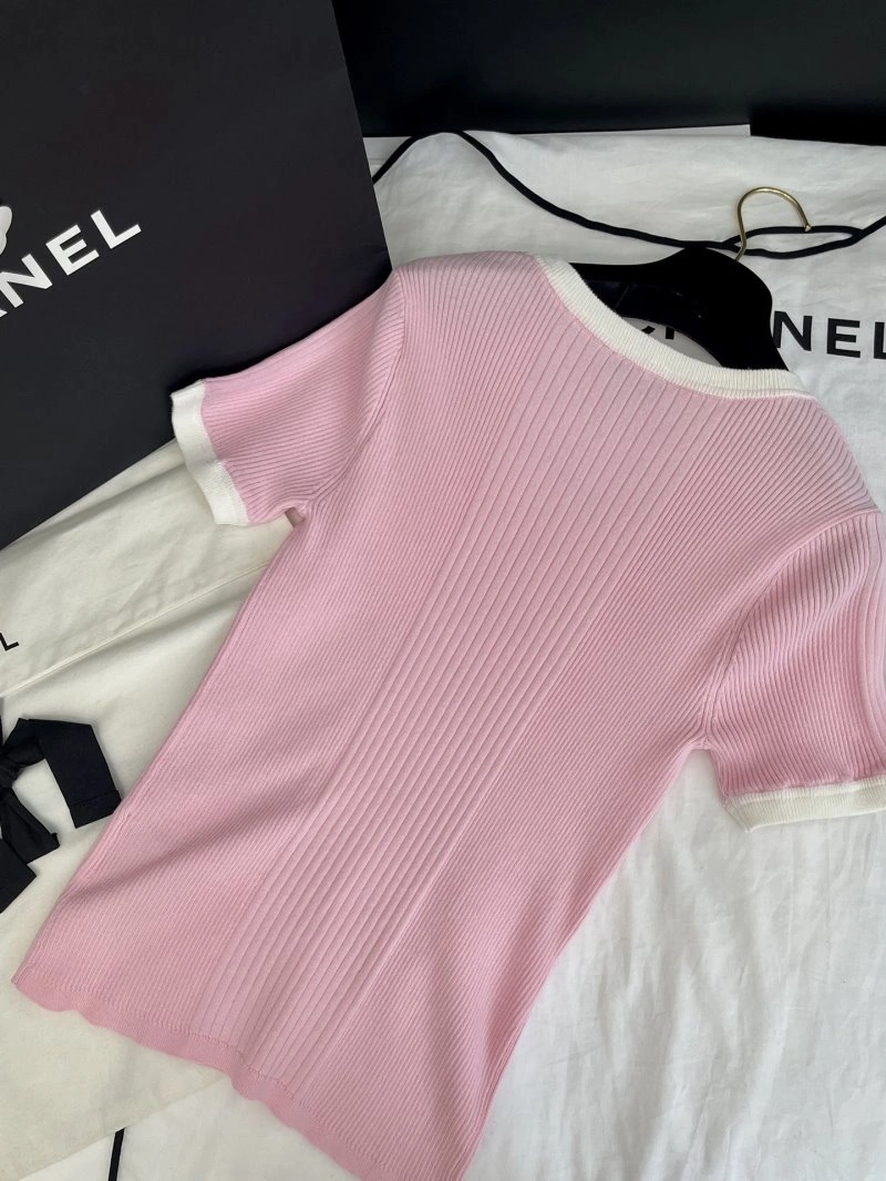 Chanel T-Shirts Minimalist 108669