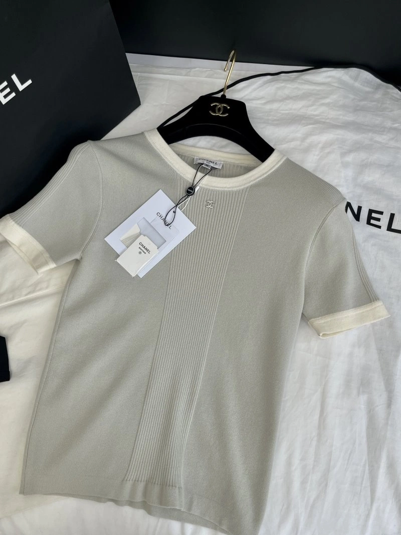 Chanel T-Shirts SmoothTexture 108670