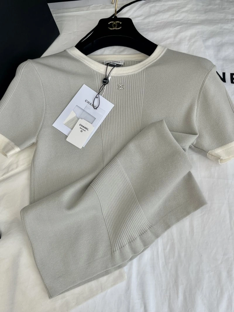 Chanel T-Shirts SmoothTexture 108670