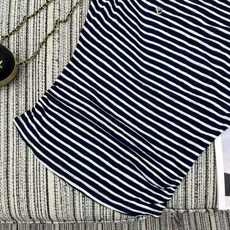 Chanel T-Shirts Refined 108684