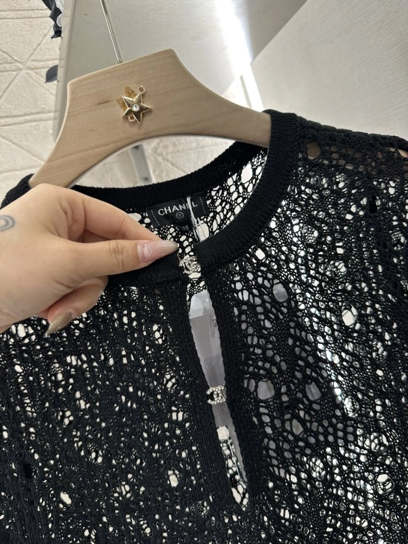 Breathable Chanel T-Shirts 108677