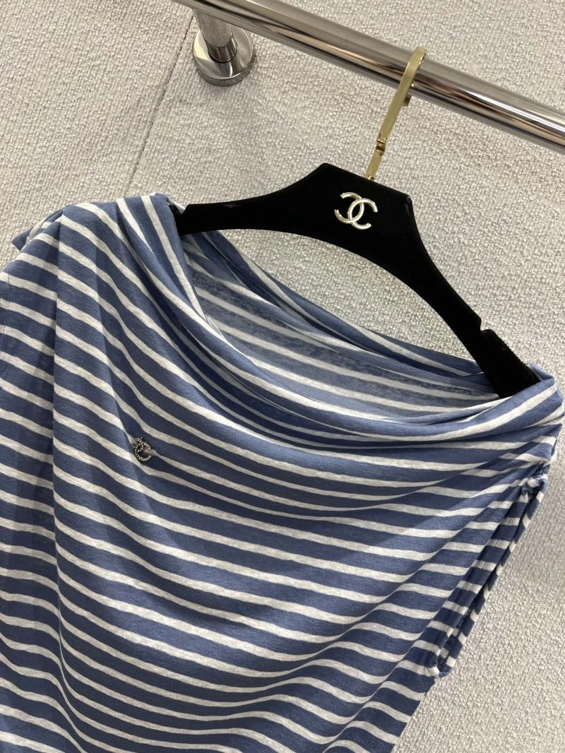 Versatile Chanel T-Shirts 108672