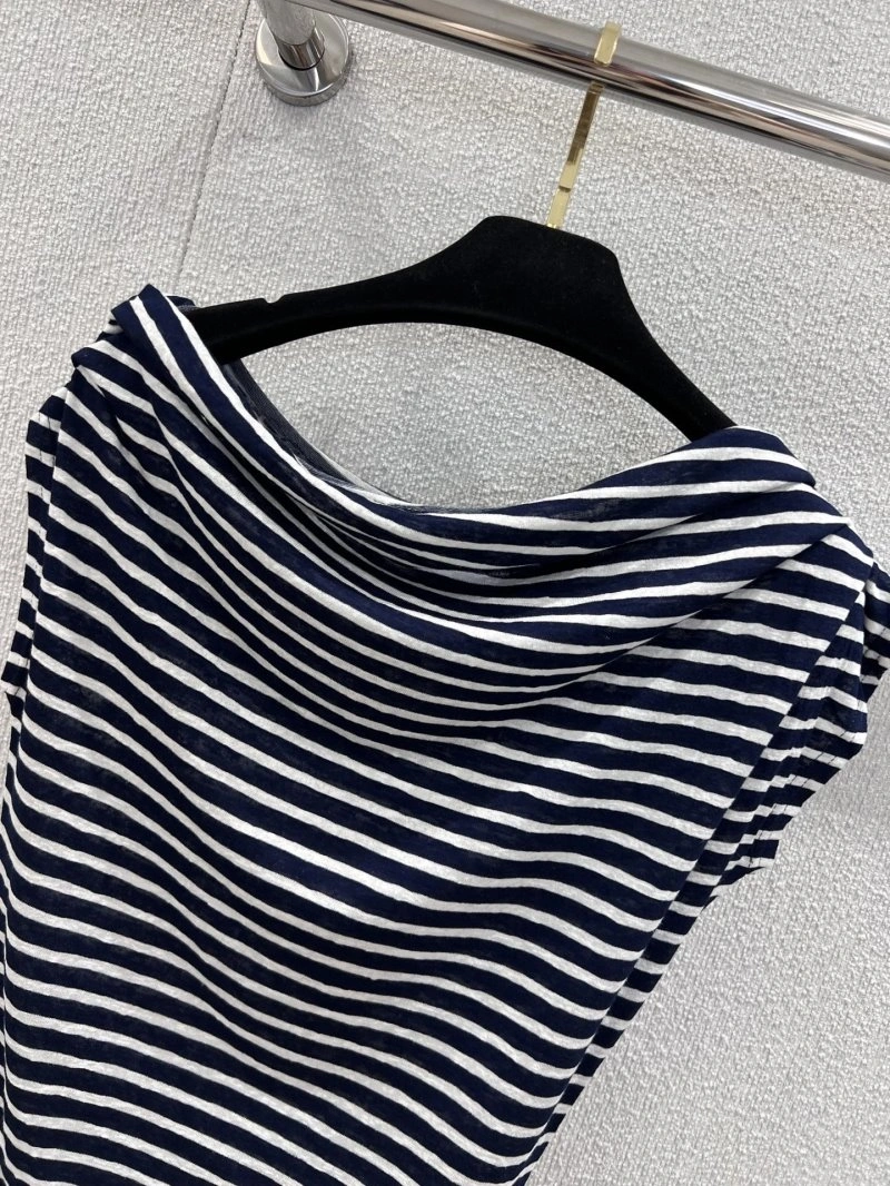 Chanel T-Shirts Comfortable 108674
