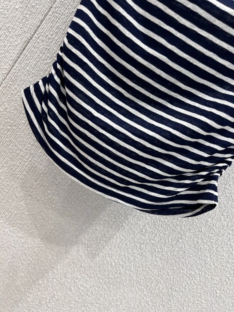 Chanel T-Shirts Comfortable 108674