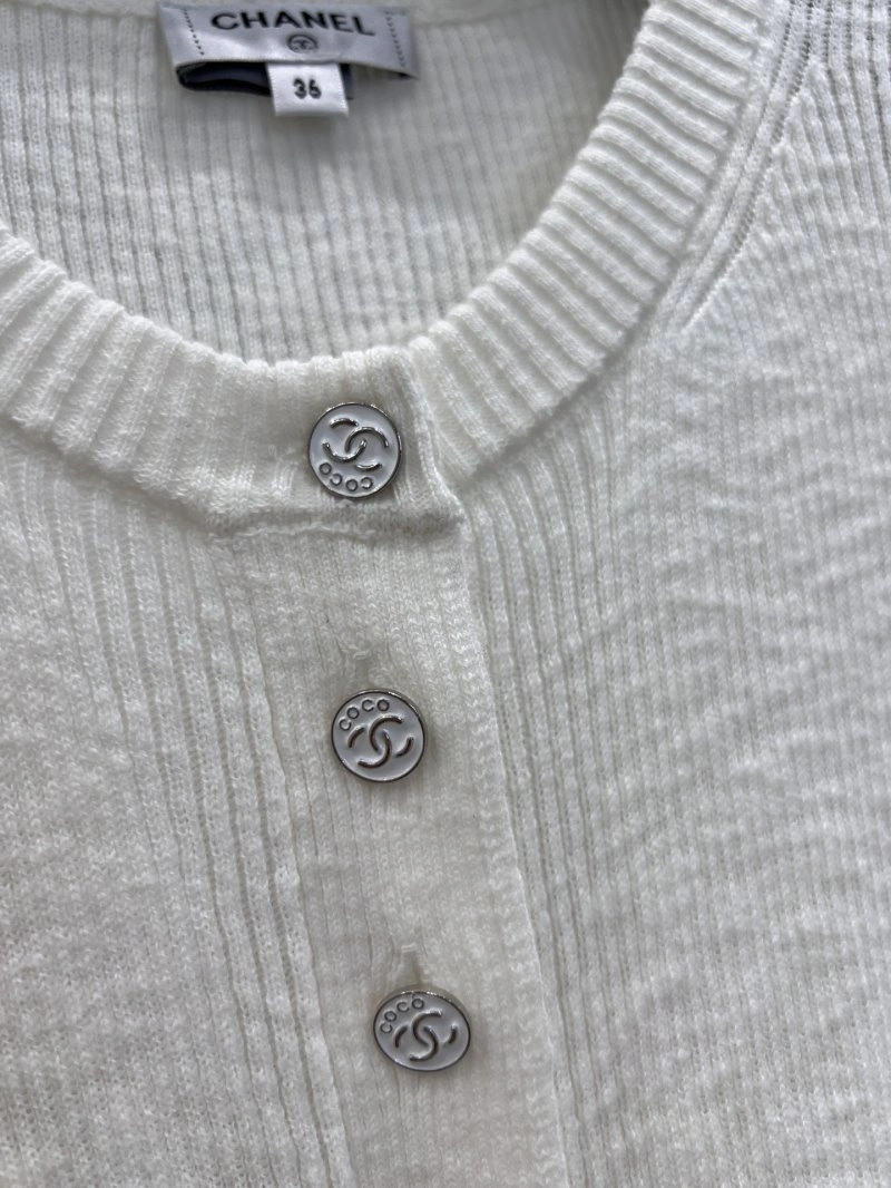 Chanel T-Shirts Timeless 108686