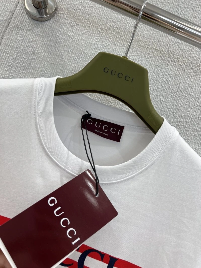 Chanel T-Shirts ModernLook 108685