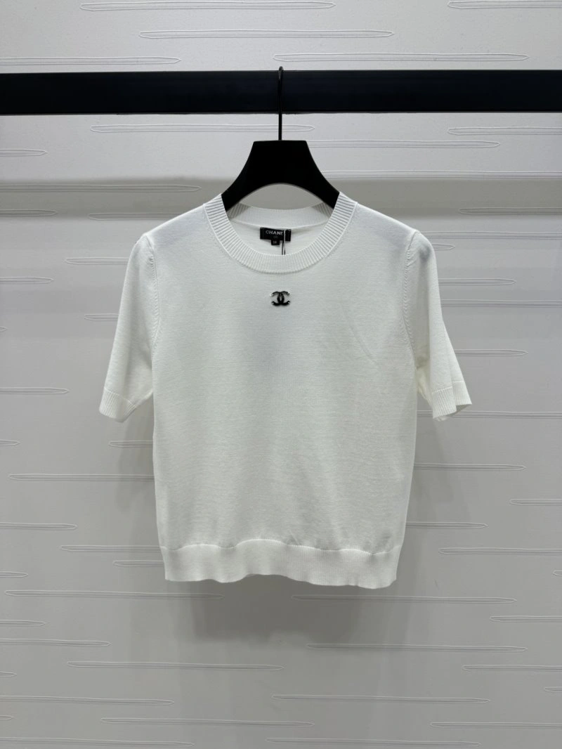 WellDesigned Chanel T-Shirts 108683