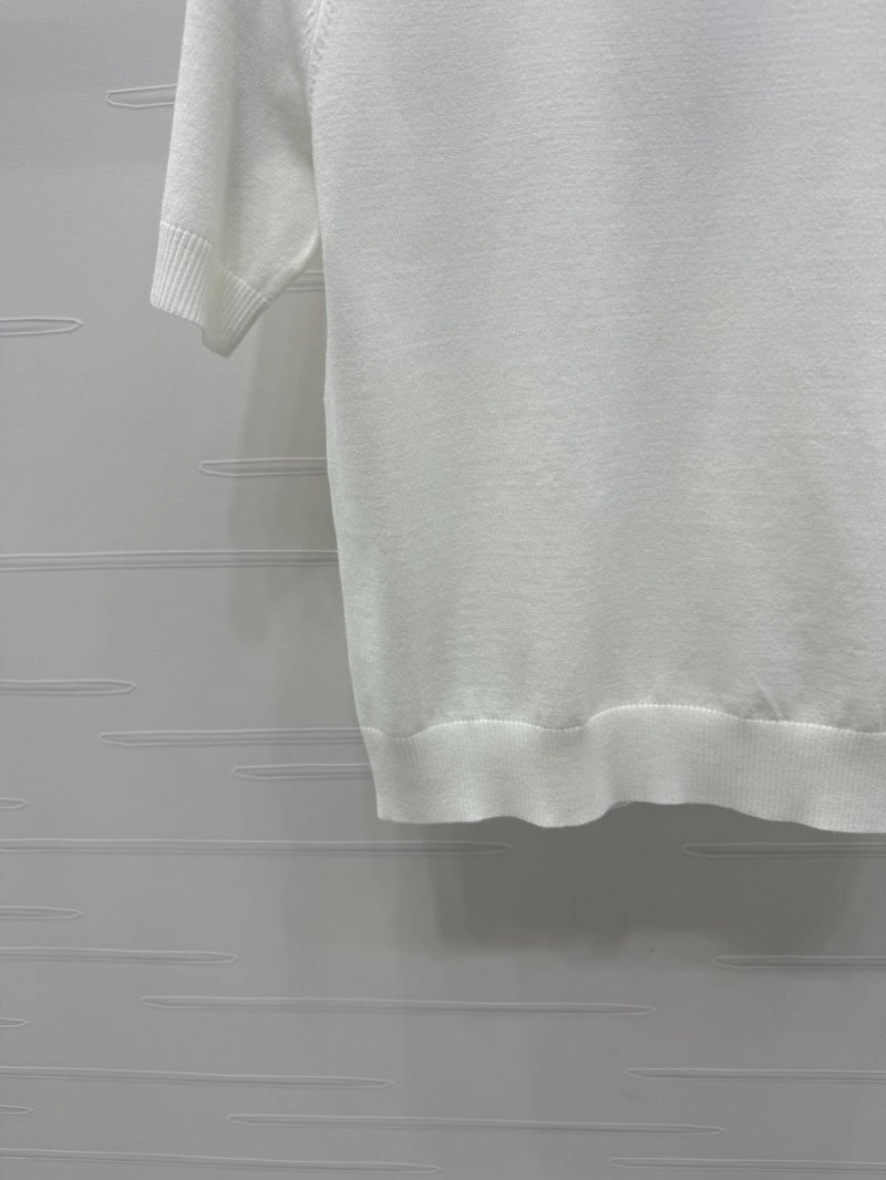 WellDesigned Chanel T-Shirts 108683