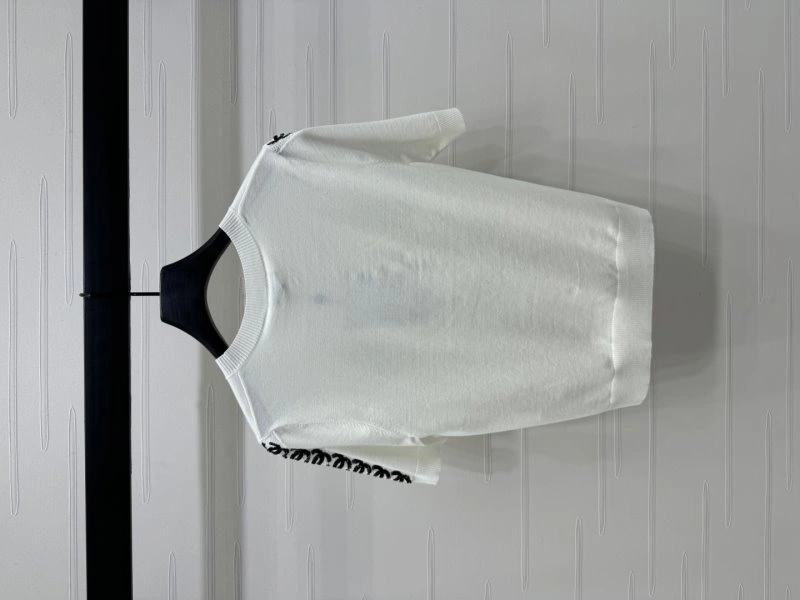 WellDesigned Chanel T-Shirts 108683