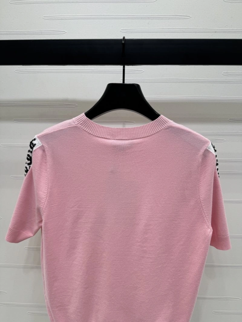 RelaxedFit Chanel T-Shirts 108665