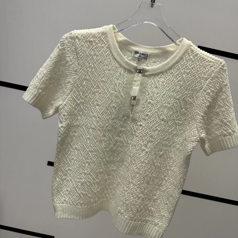 Bold Chanel T-Shirts 108675