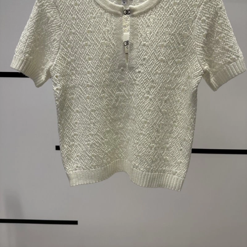 Bold Chanel T-Shirts 108675