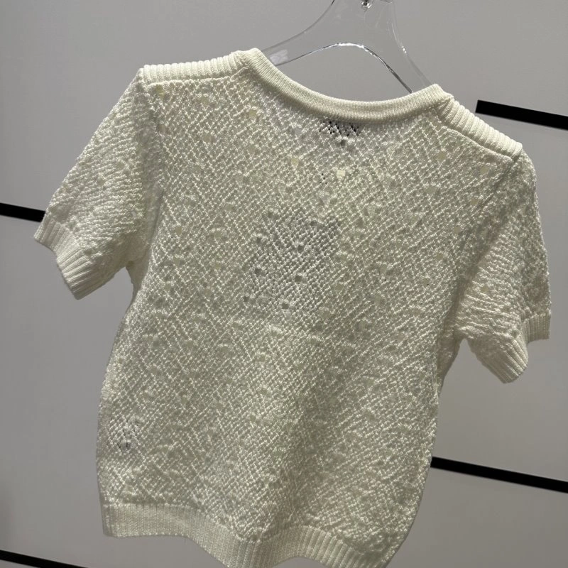 Bold Chanel T-Shirts 108675