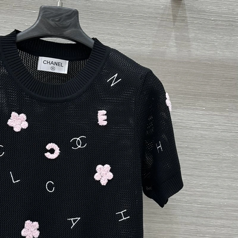 Chanel T-Shirts Vibrant 108658