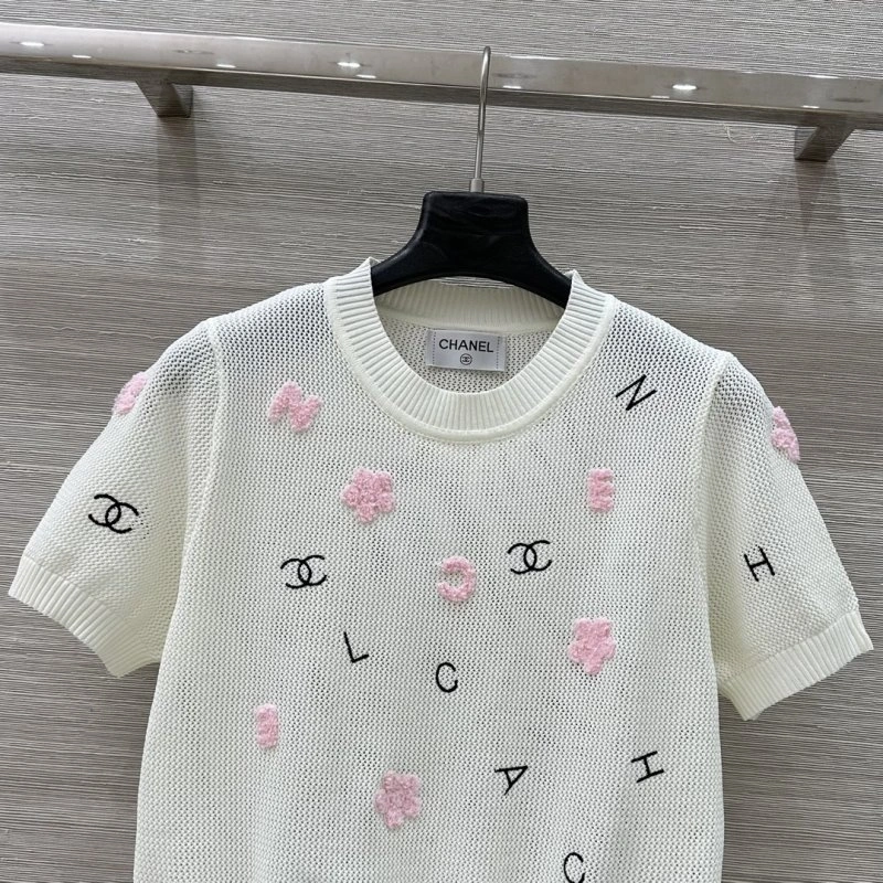 Snug Chanel T-Shirts 108661