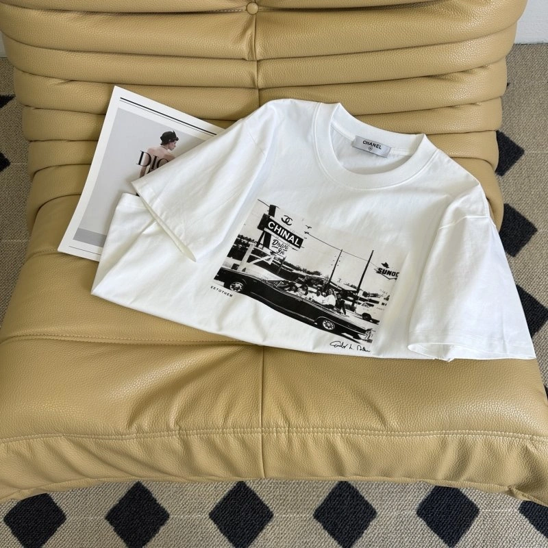 Sustainable Chanel T-Shirts 108660