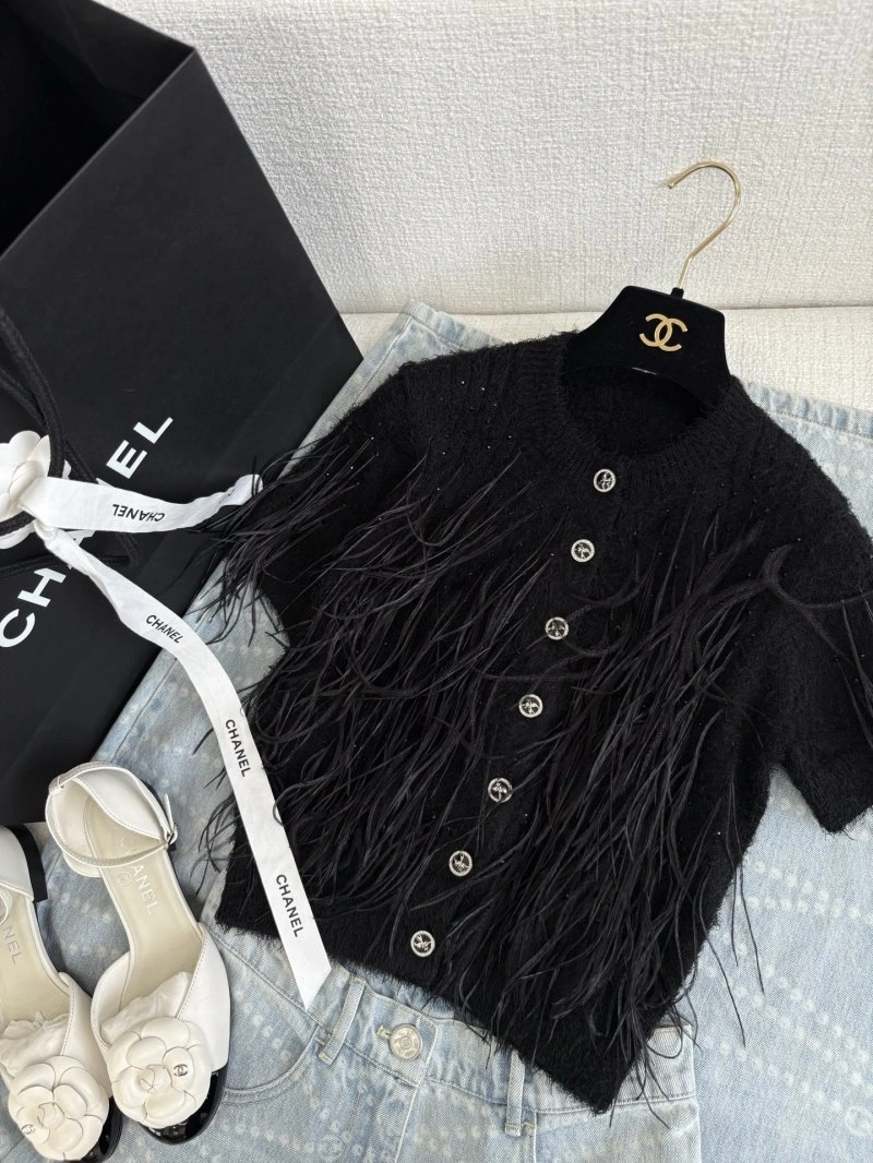 WeatherProof Chanel T-Shirts 108654