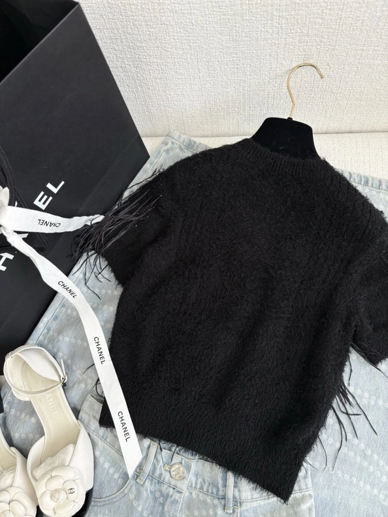 WeatherProof Chanel T-Shirts 108654