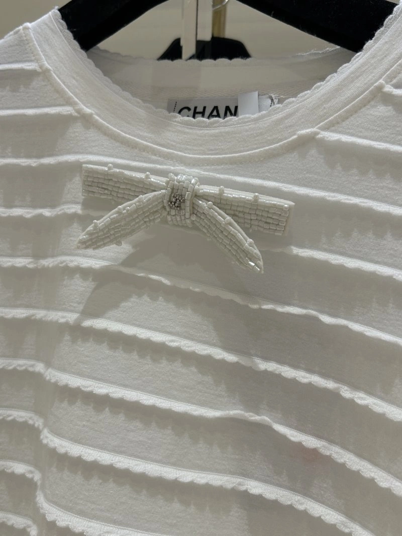 Comfortable Chanel T-Shirts 108631