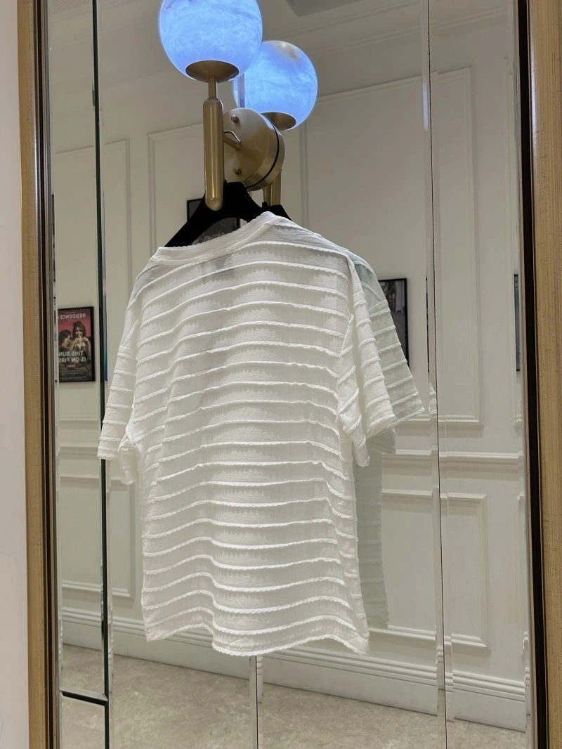 Comfortable Chanel T-Shirts 108631