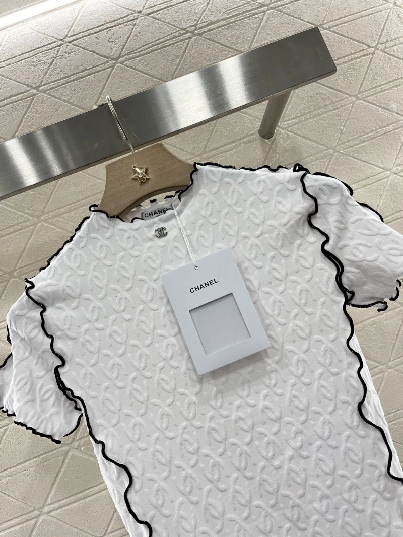 Chanel T-Shirts Original 108643