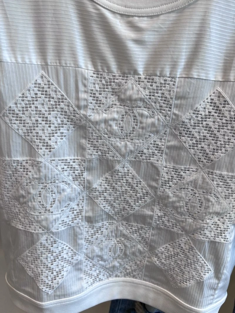 Chanel T-Shirts Cozy 108623
