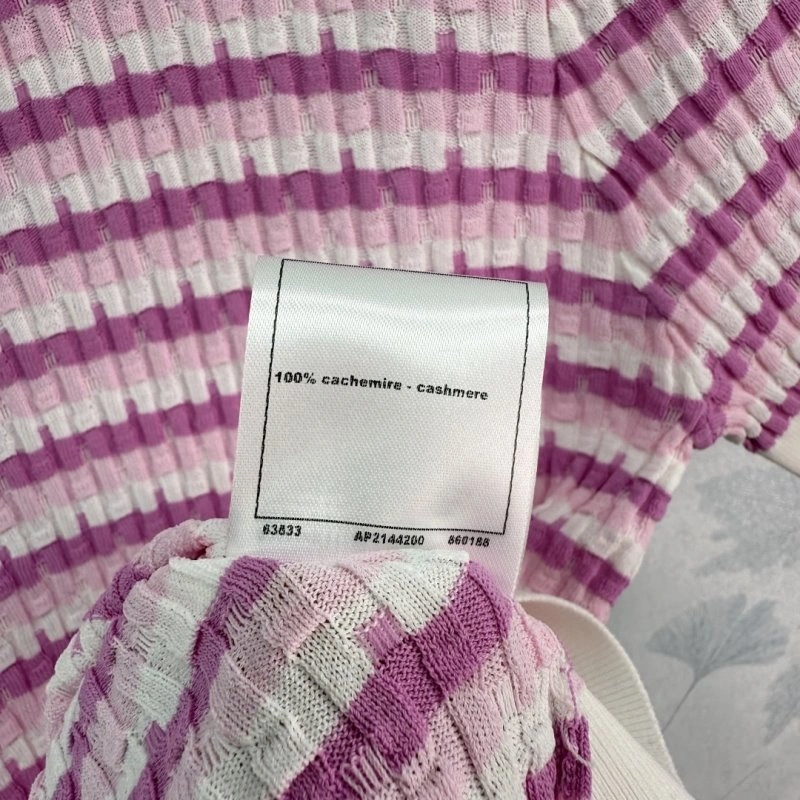 Bright Chanel T-Shirts 108638