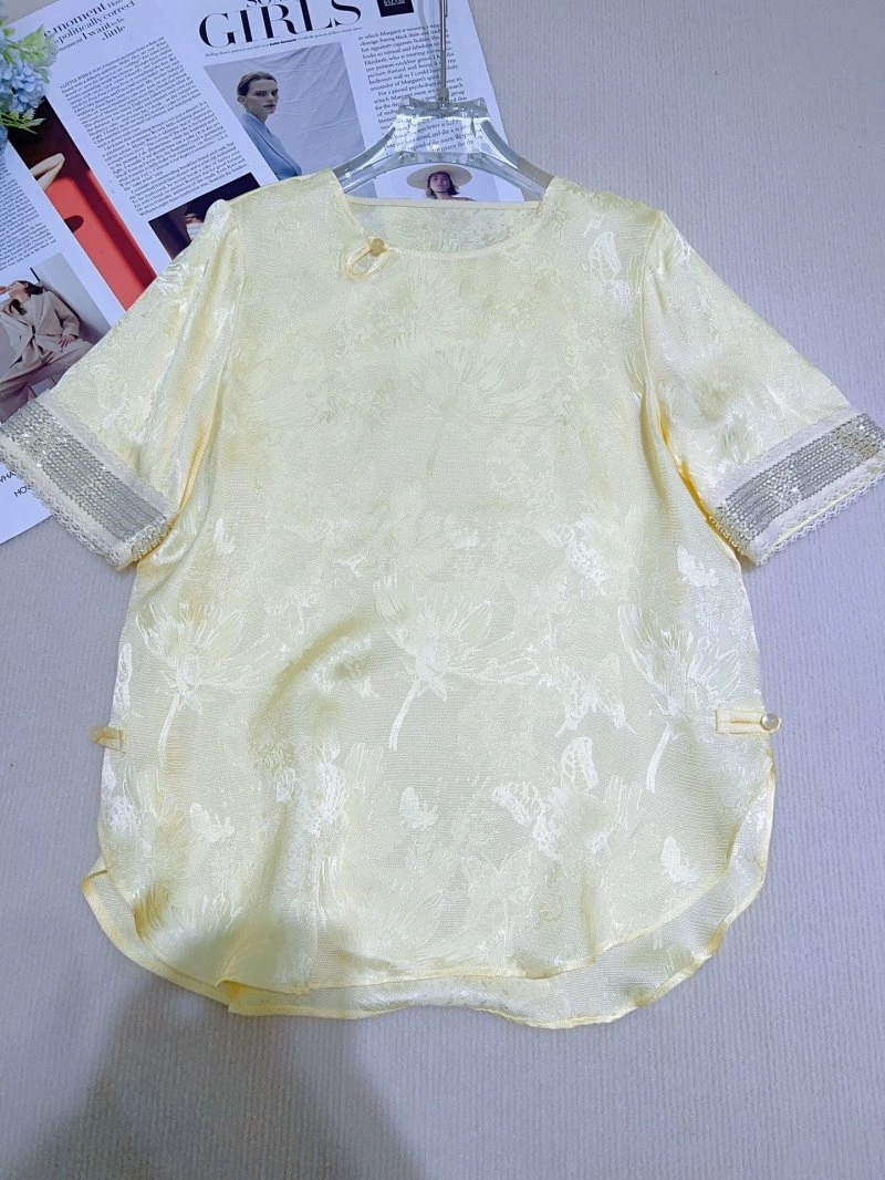 Chanel T-Shirts Breathable 108648
