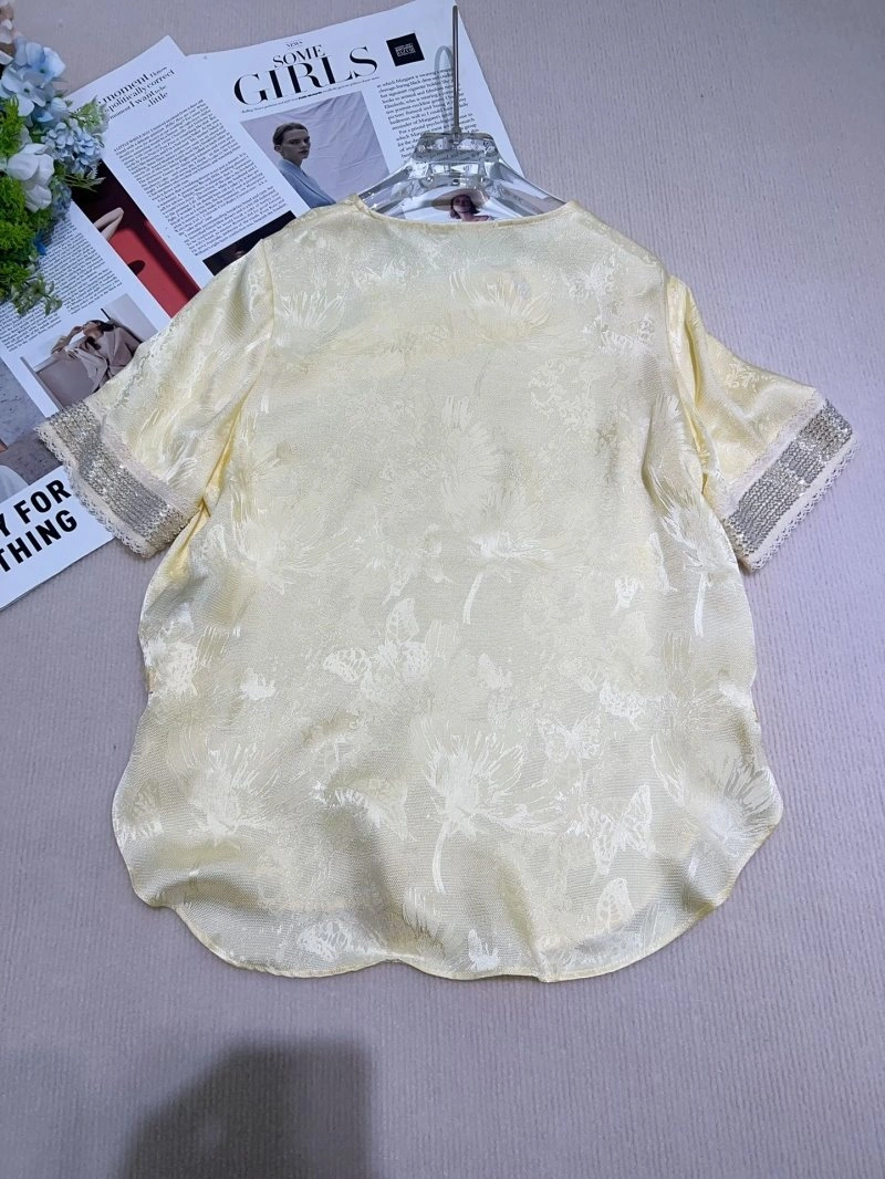 Chanel T-Shirts Breathable 108648