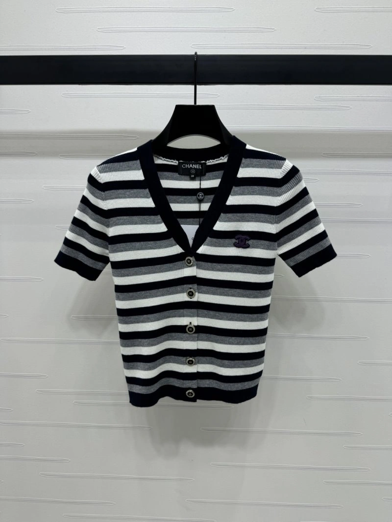 Trendsetting Chanel T-Shirts 108624