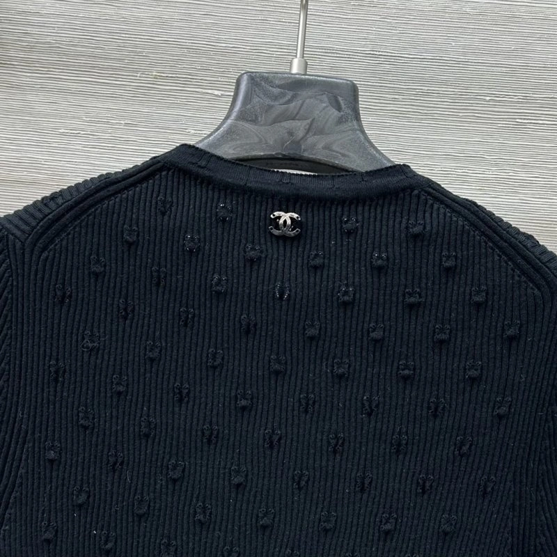 Minimalist Chanel T-Shirts 108612