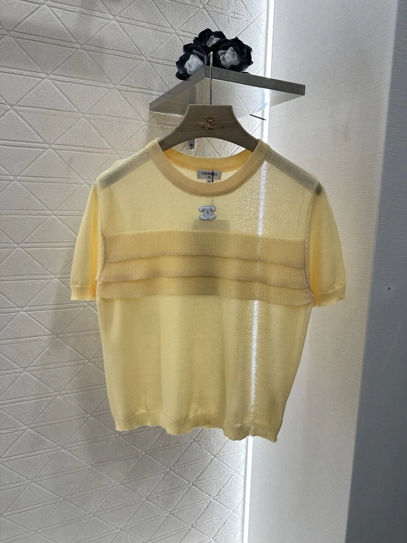 Sleek Chanel T-Shirts 108604