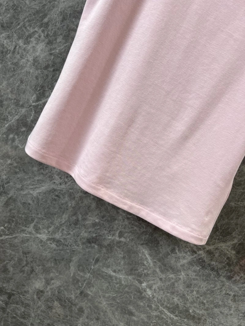 Flexible Chanel T-Shirts 108590