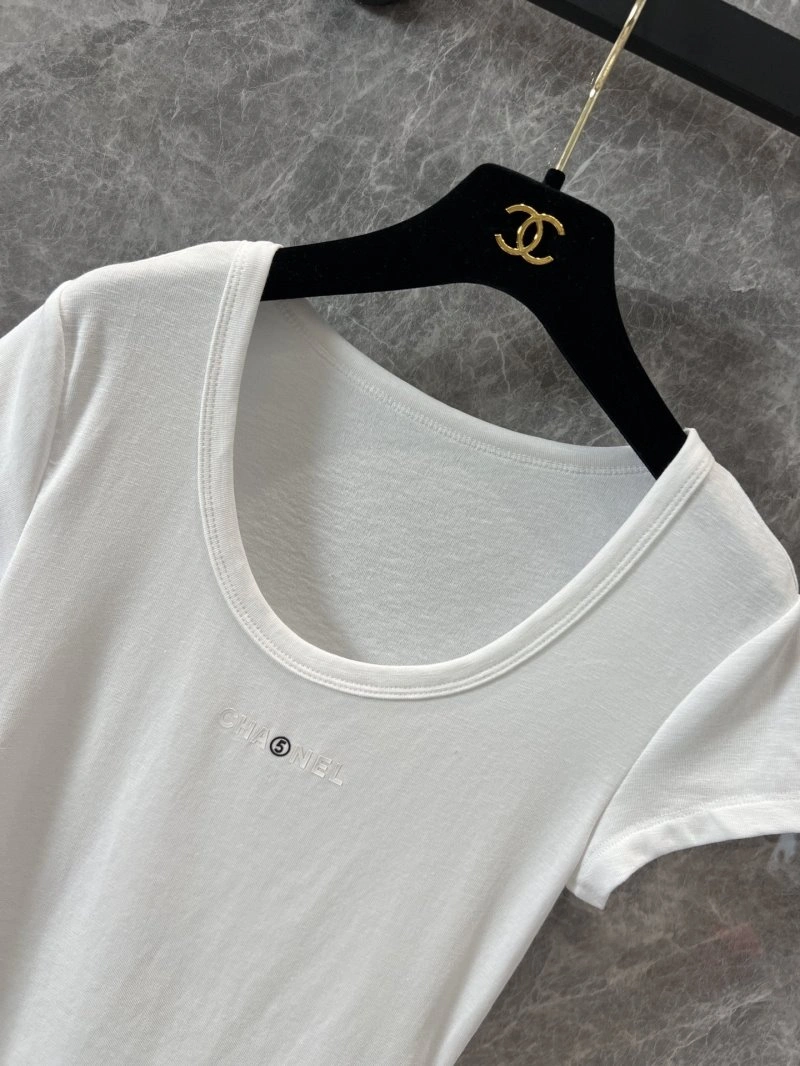 Versatile Chanel T-Shirts 108602