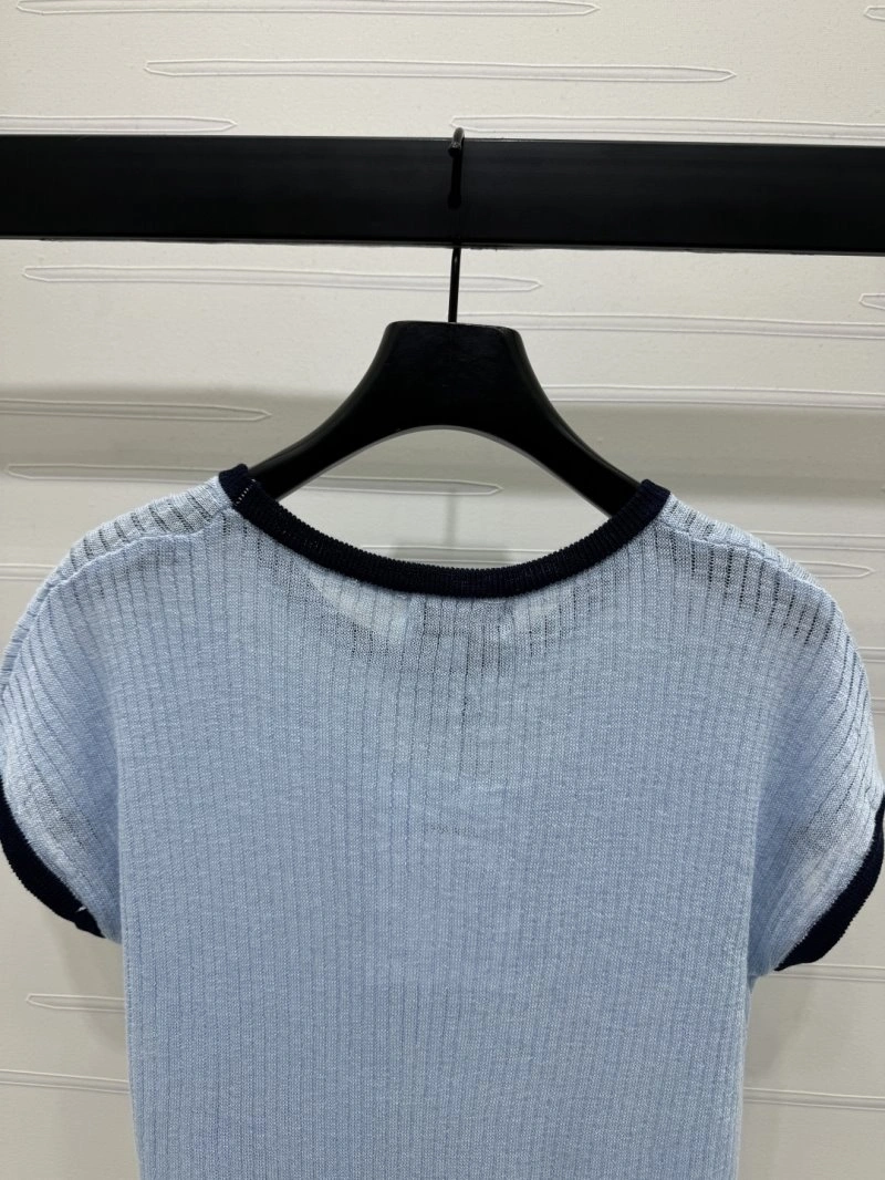 UrbanStyle Chanel T-Shirts 108589