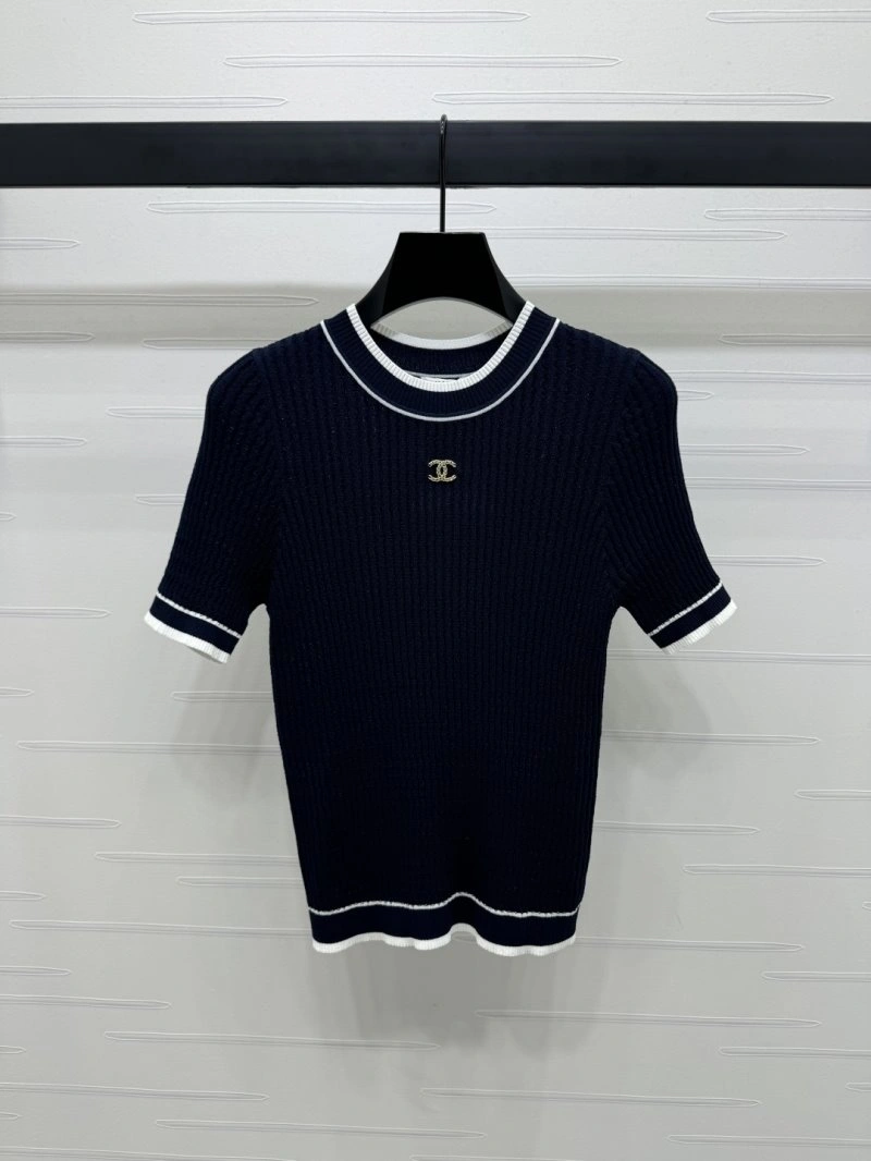 Chanel T-Shirts Snug 108591