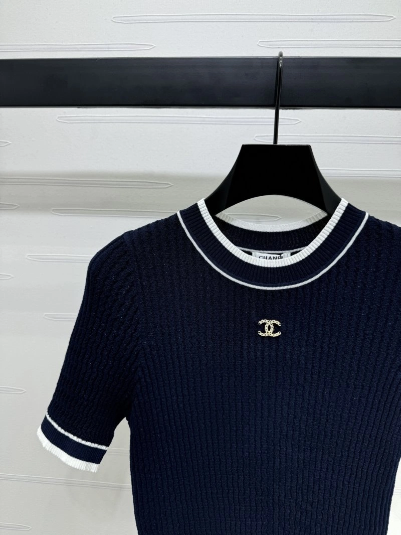 Chanel T-Shirts Snug 108591