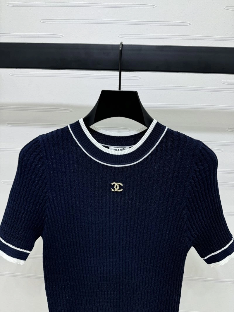 Chanel T-Shirts Snug 108591