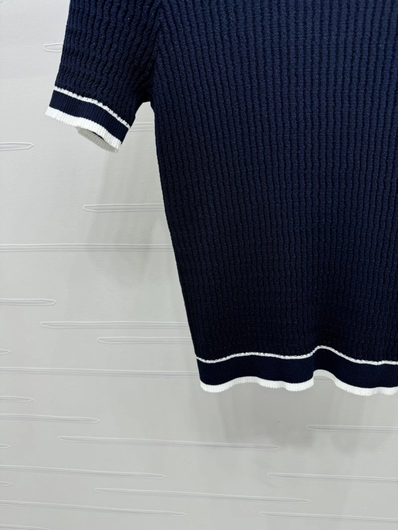 Chanel T-Shirts Snug 108591