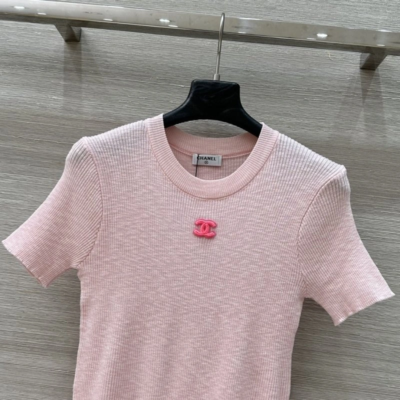 WellDesigned Chanel T-Shirts 108600