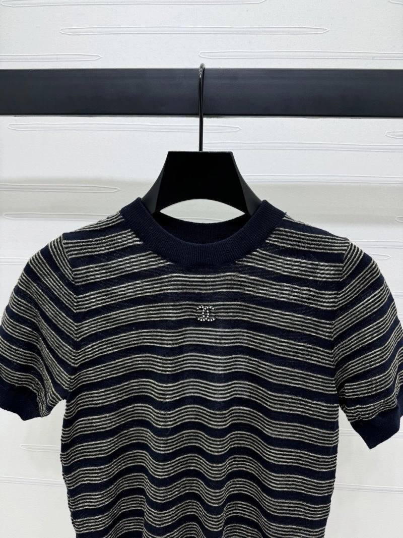 Chanel T-Shirts Soft 108570