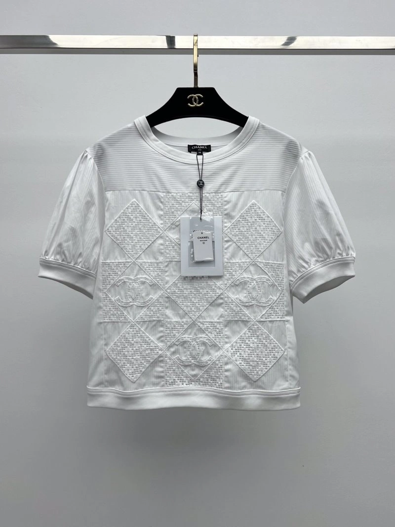 Versatile Chanel T-Shirts 108571