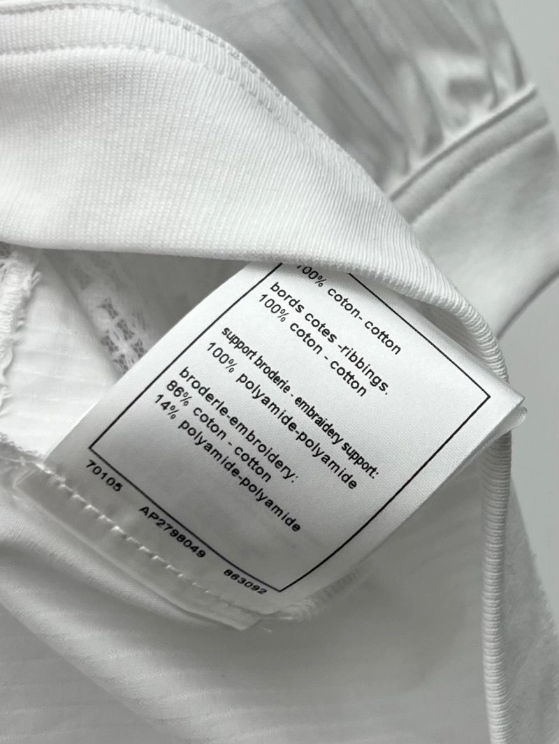 Versatile Chanel T-Shirts 108571